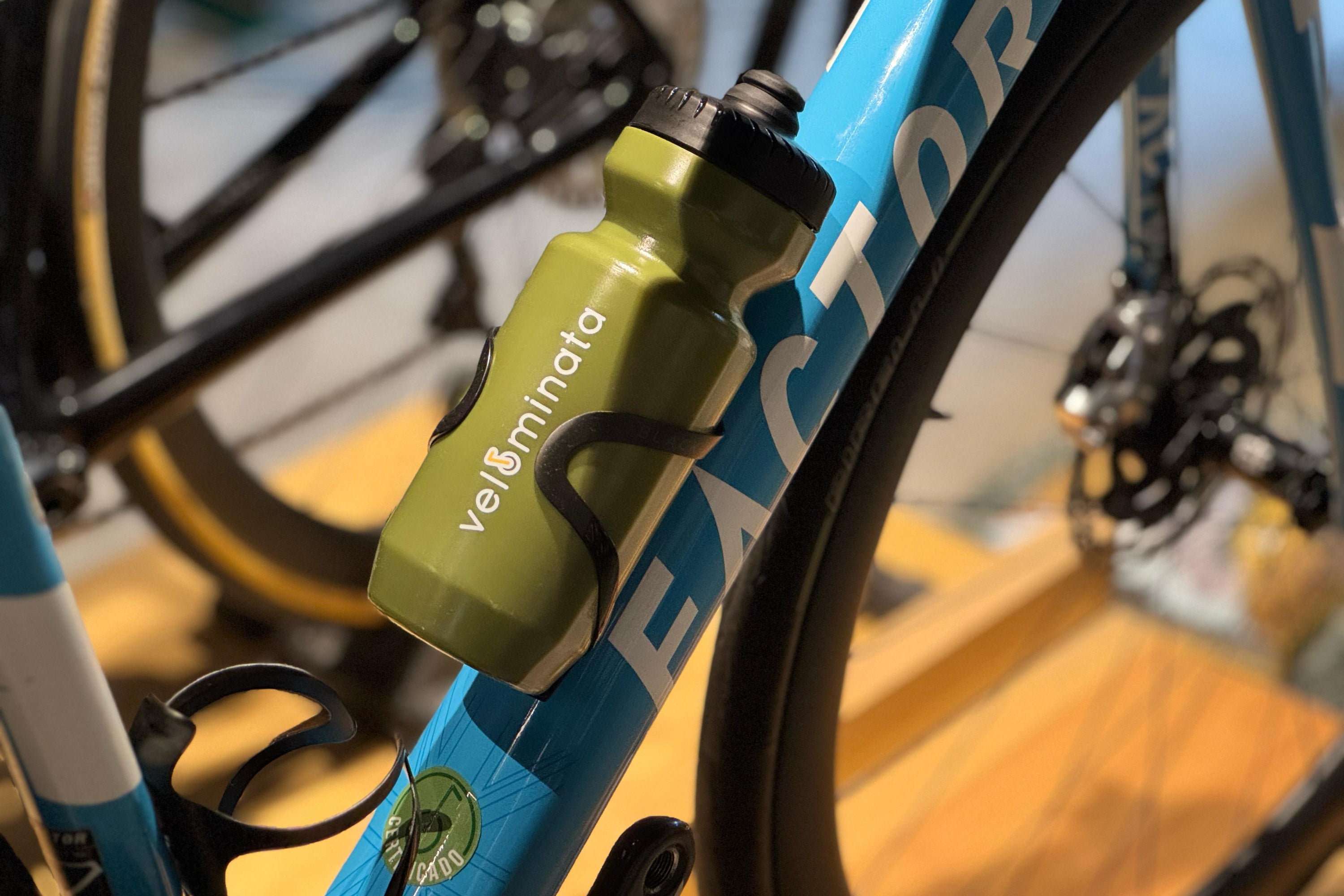 Ánfora Verde Velominata "Una bici más y ya"